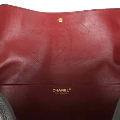 Chanel Chanel Maxi "Souplissimo" Large Flap Bag Black Grained Calfskin Gold Hardware | Thumbnail 9