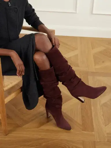 Manolo Blahnik Calassohi 90 Suede Knee Boots | Thumbnail 2 Manolo Blahnik Calassohi 90 Suede Knee Boots | Thumbnail 2
