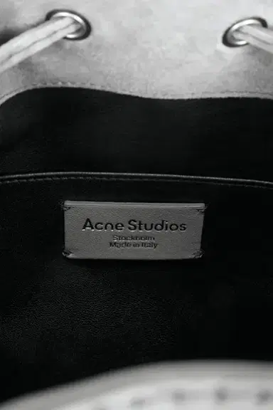 Acne Studios Multipocket Bucket Suede Bag | Thumbnail 6