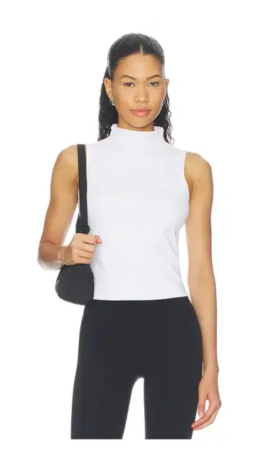 Vuori Daily Muscle Tank Top | Thumbnail 1