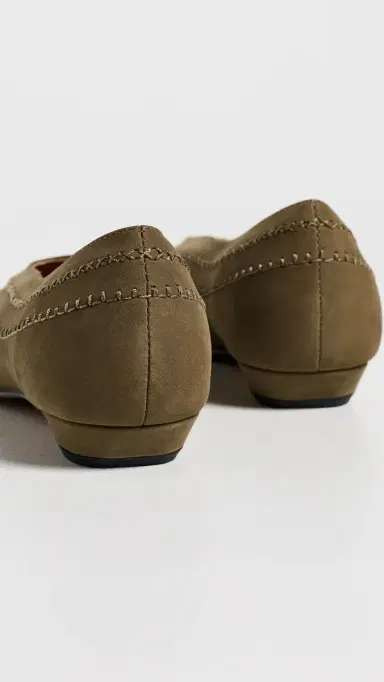 INTENTIONALLY BLANK Lofty Flats Khaki | Thumbnail 4