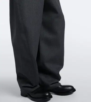 Balenciaga Wool barrel-leg pants | Thumbnail 5