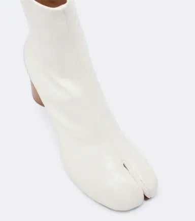 Maison Margiela Tabi leather ankle boots | Thumbnail 2
