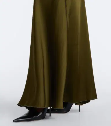 Victoria Beckham Isabella ruched satin gown | Thumbnail 3
