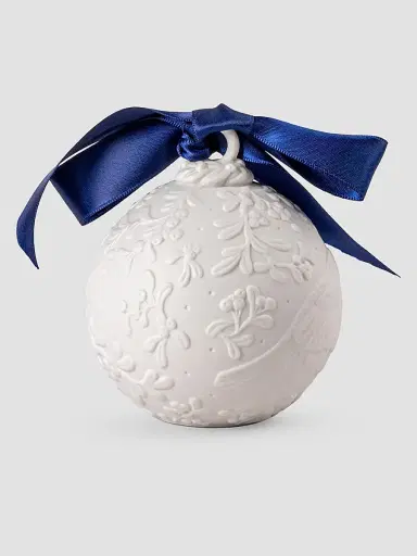 Lladro Special US 250th Anniversary Christmas Ball | Thumbnail 3 Lladro Special US 250th Anniversary Christmas Ball | Thumbnail 3