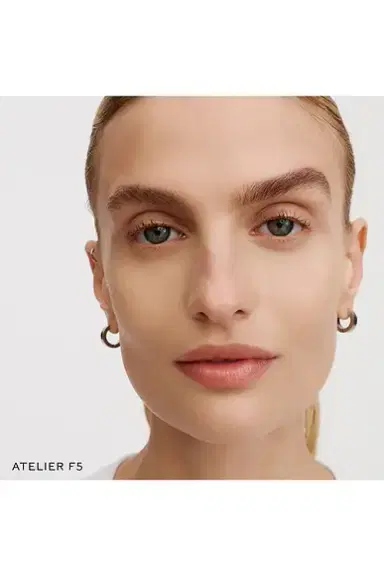 Westman Atelier Suprême Bio Complex Liquid Foundation | Thumbnail 4