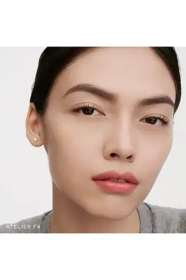 Westman Atelier Suprême Bio Complex Liquid Foundation | Thumbnail 4