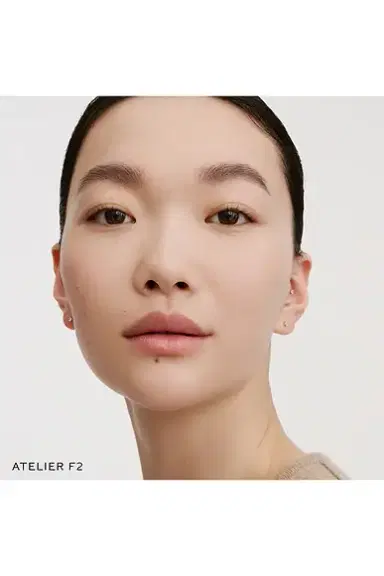 Westman Atelier Suprême Bio Complex Liquid Foundation | Thumbnail 4