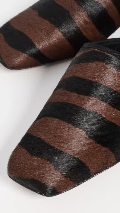 Vince Dakota Fur Mules | Thumbnail 6