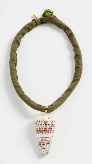 Logan Tay Cone Shell Necklace Green One Size | Thumbnail 2