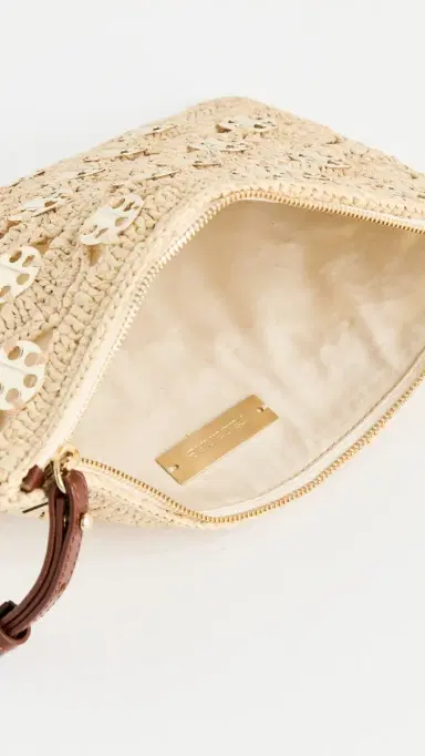 Rabanne Pouch in Raffia | Thumbnail 6
