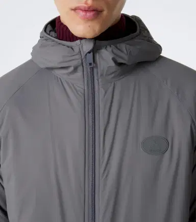 Burberry Hooded padded technical jacket | Thumbnail 4