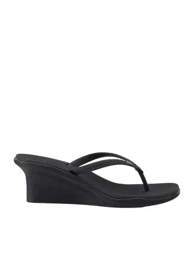 Bloumme Pilar Recycled Thong Sandals | Thumbnail 1