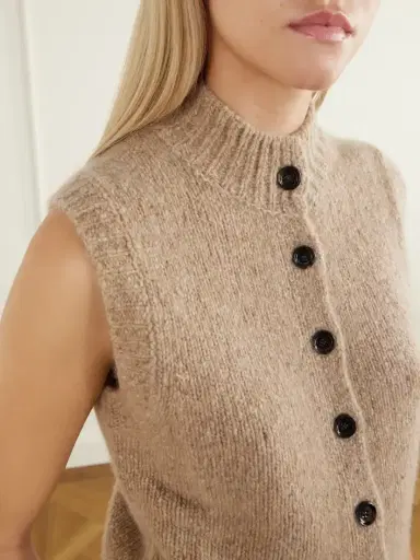 Allude Button-down Cashmere Vest | Thumbnail 5 Allude Button-down Cashmere Vest | Thumbnail 5