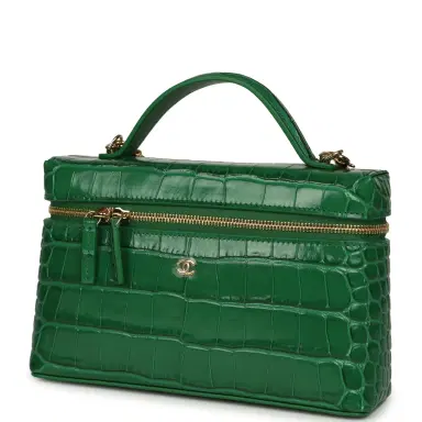 Chanel Chanel Top Handle Long Vanity Case with Chain Green Croc Embossed Calfskin Gold Hardware | Thumbnail 5 Chanel Chanel Top Handle Long Vanity Case with Chain Green Croc Embossed Calfskin Gold Hardware | Thumbnail 5