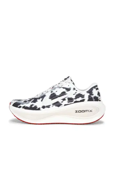 Nike Vomero Plus | Thumbnail 7