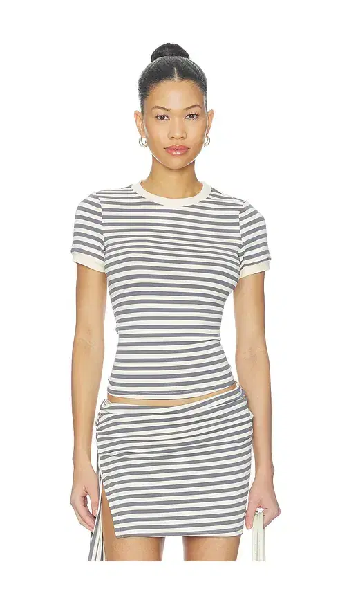 superdown Alecksander Tee