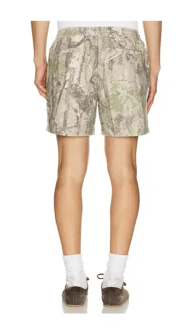 Duvin Design Leisure Walk Short | Thumbnail 2
