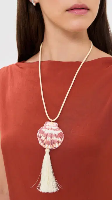 Logan Tay Scallop Shell Tassel Necklace White One Size | Thumbnail 3
