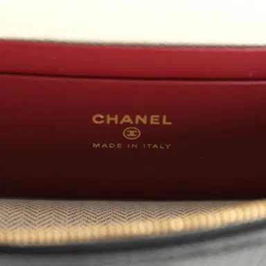 Chanel Chanel "Supple" Top Handle Long Vanity Case with Chain Black Grained Calfskin Gold Hardware | Thumbnail 10