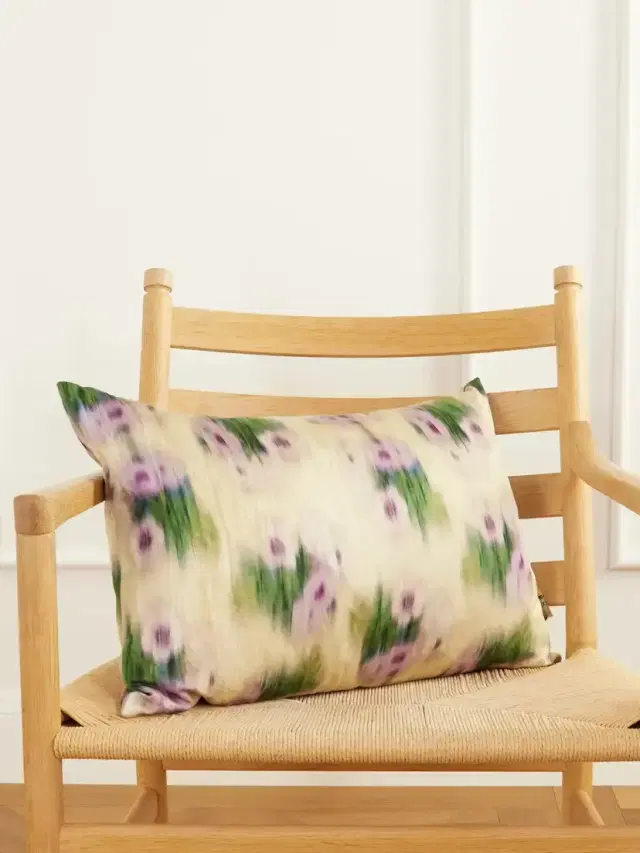 The House of Lyria Ottilia Floral-print Metallic Woven Cushion