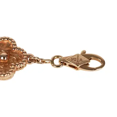 Van Cleef & Arpels Van Cleef & Arpels Sweet Alhambra 6 Motif Bracelet Guilloché 18K | Thumbnail 4 Van Cleef & Arpels Van Cleef & Arpels Sweet Alhambra 6 Motif Bracelet Guilloché 18K | Thumbnail 4