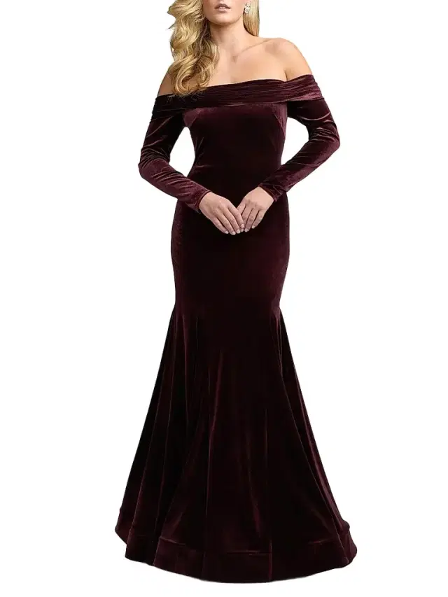 Mac Duggal Women's Velvet Off-The-Shoulder Mermaid Gown - Wine