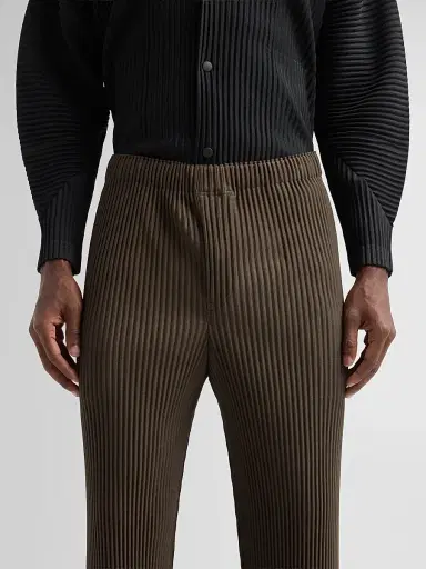 Homme Plissé Issey Miyake Men's Pleated Knit Pants - Shade Grayish Brown | Thumbnail 5