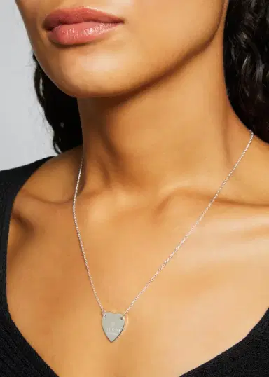 Gucci Engraved Heart Trademark Necklace | Thumbnail 2 Gucci Engraved Heart Trademark Necklace | Thumbnail 2