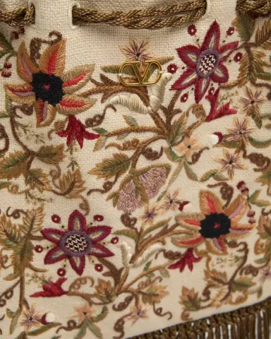 Valentino Garavani Fringed Floral-Embroidered Pouch Shoulder bag | Thumbnail 3
