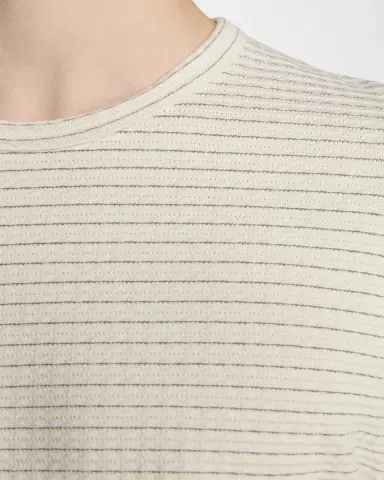 Frame Men's Cotton Jacquard Crewneck T-Shirt | Thumbnail 5 Frame Men's Cotton Jacquard Crewneck T-Shirt | Thumbnail 5
