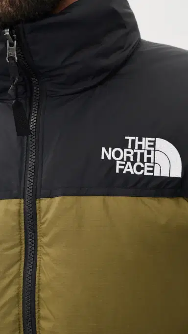 The North Face 1996 Retro Nuptse Jacket Caraway eed/TNF Black | Thumbnail 6
