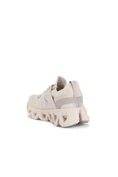ON Cloudswift 4 Sneaker | Thumbnail 3