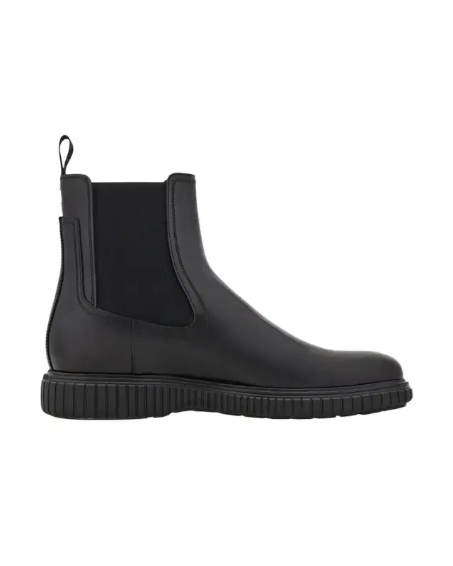 Ferragamo Men's Santo Leather Rubber-Sole Chelsea Boots