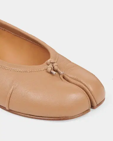 Maison Margiela Tabi Leather Split-Toe Ballerina Flats | Thumbnail 2