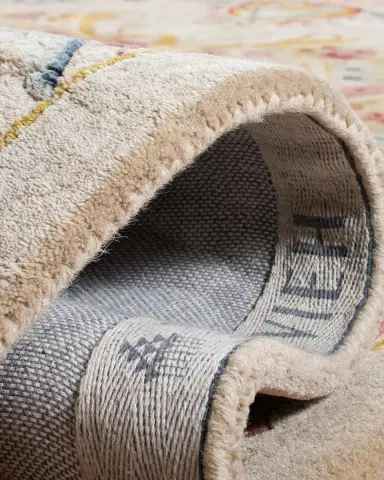 Safavieh Feather Medallion Rug | Thumbnail 4
