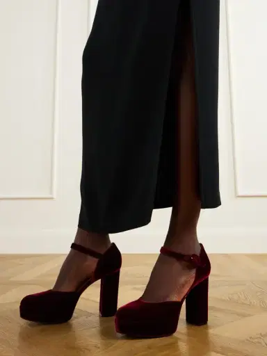 Gianvito Rossi 70 Velvet Pumps | Thumbnail 2