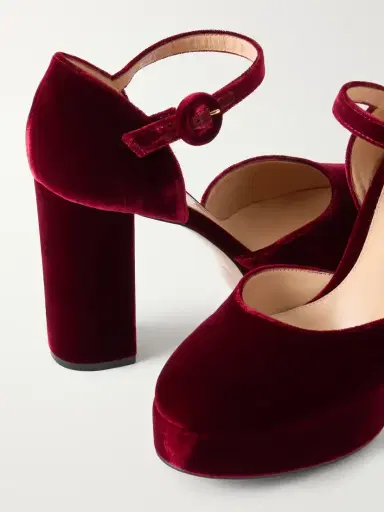 Gianvito Rossi 70 Velvet Pumps | Thumbnail 5