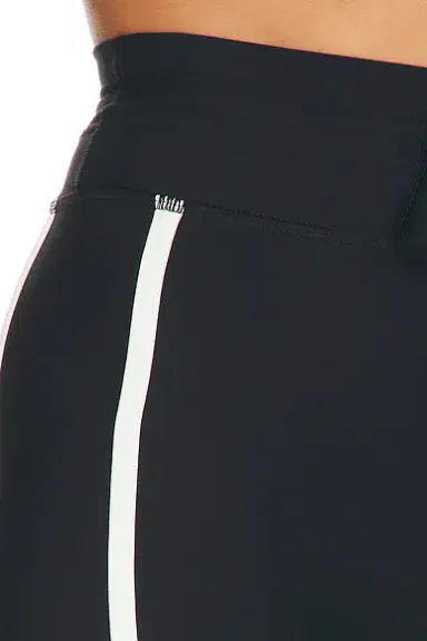 The Upside Sol 25 Midi Legging | Thumbnail 6 The Upside Sol 25 Midi Legging | Thumbnail 6