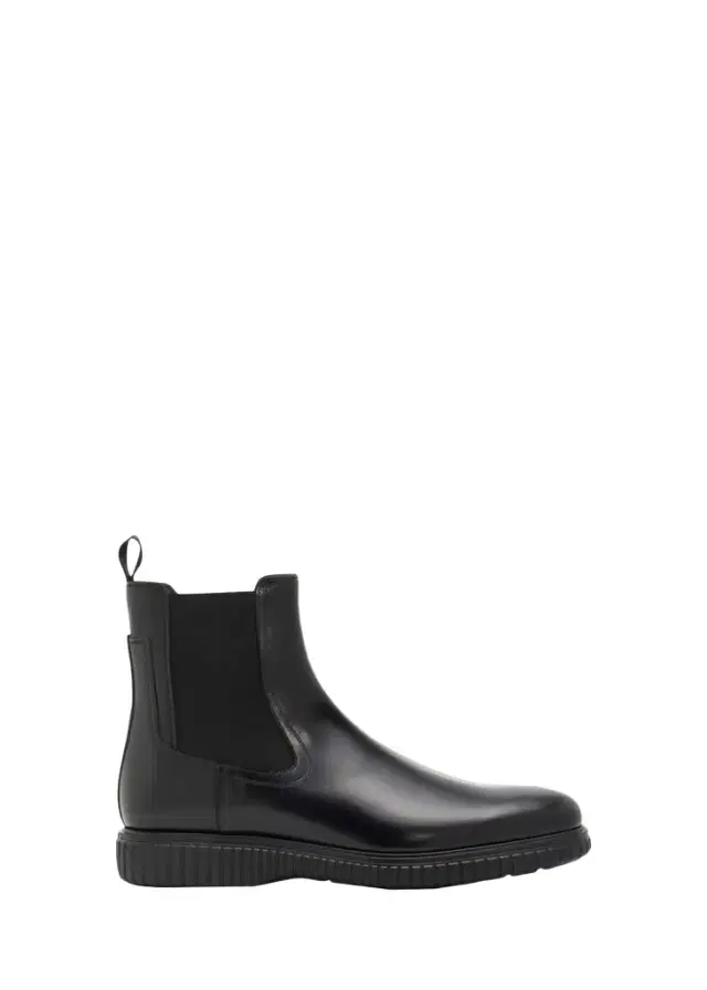 Ferragamo Men's Santo Leather Rubber-Sole Chelsea Boots