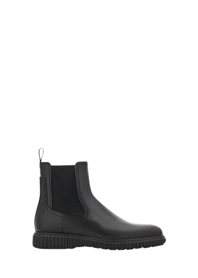 Ferragamo Men's Leather Rubber-Sole Chelsea Boots