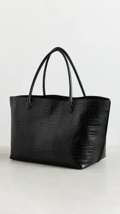 LIÉ STUDIO The Eva Weekend Tote Black Croc One Size | Thumbnail 4