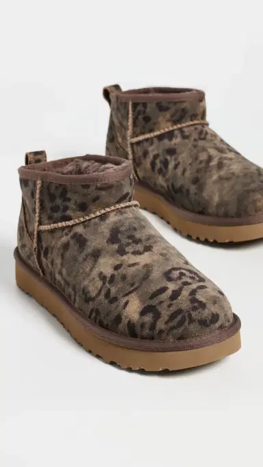 UGG Classic Ultra Mini Spotted Boots Chestnut | Thumbnail 5