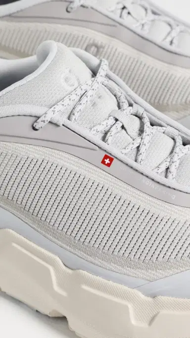ON Cloudsoma Hike Sneakers Glacier/Pearl | Thumbnail 6