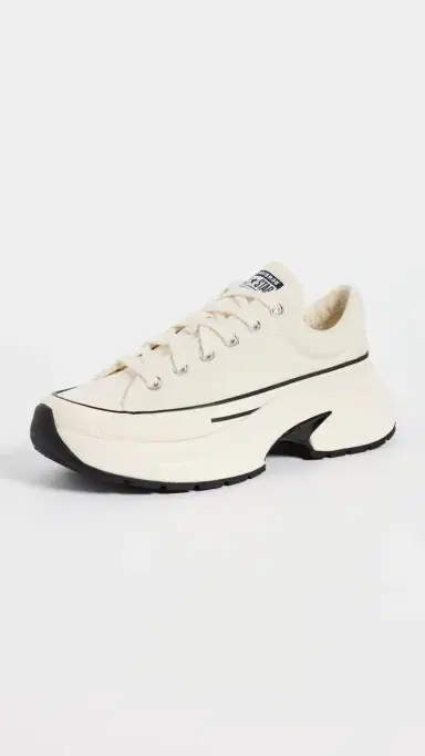 Converse Run Star Crush Low Top Sneakers | Thumbnail 2