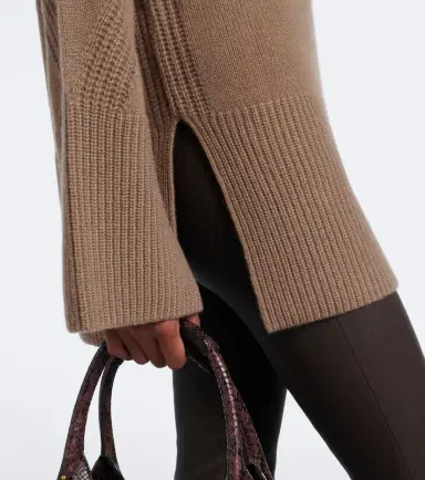 Joseph Loftus oversized cashmere turtleneck jumper | Thumbnail 2