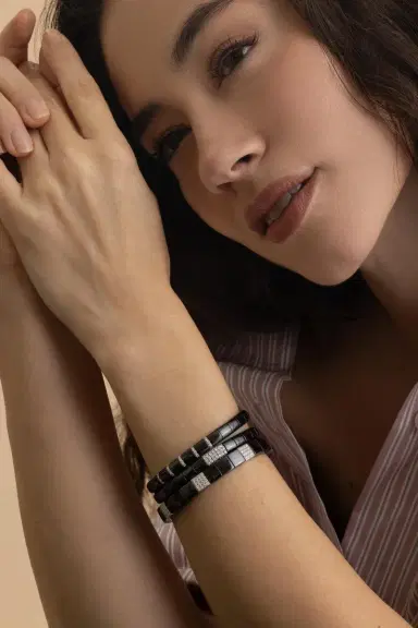 ROBERTO DEMEGLIO Diamond Black Ceramic Seven Bar Pura Bracelet | Thumbnail 3