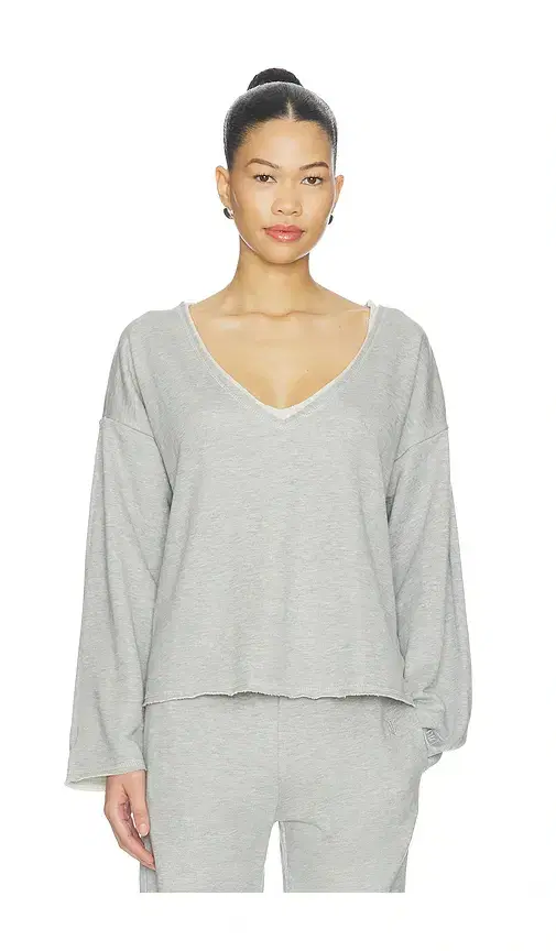 VIR VITA Brigitte V Neck Sweatshirt