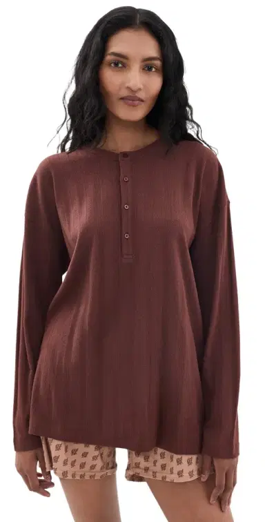 The Great. THE GREAT. The Slouch Sleep Henley | Thumbnail 1 The Great. THE GREAT. The Slouch Sleep Henley | Thumbnail 1