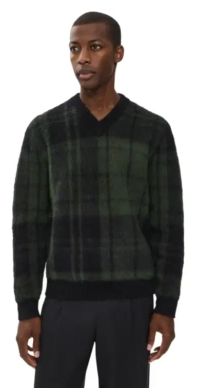 Barbour Hunham Tartan V Neck Sweater Black | Thumbnail 1